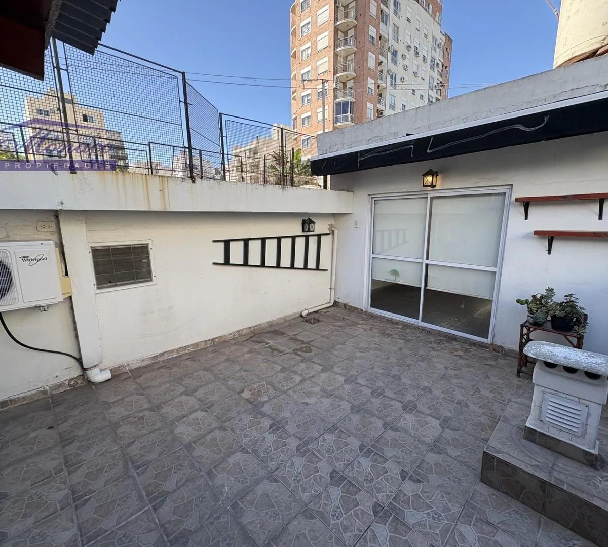 Excelente 3 Amb. con Terraza! Integramente Amoblado