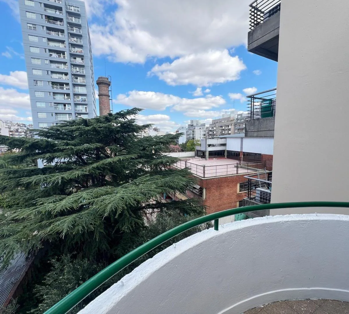 Departamento de 3 ambientes al contrafrente en Almagro