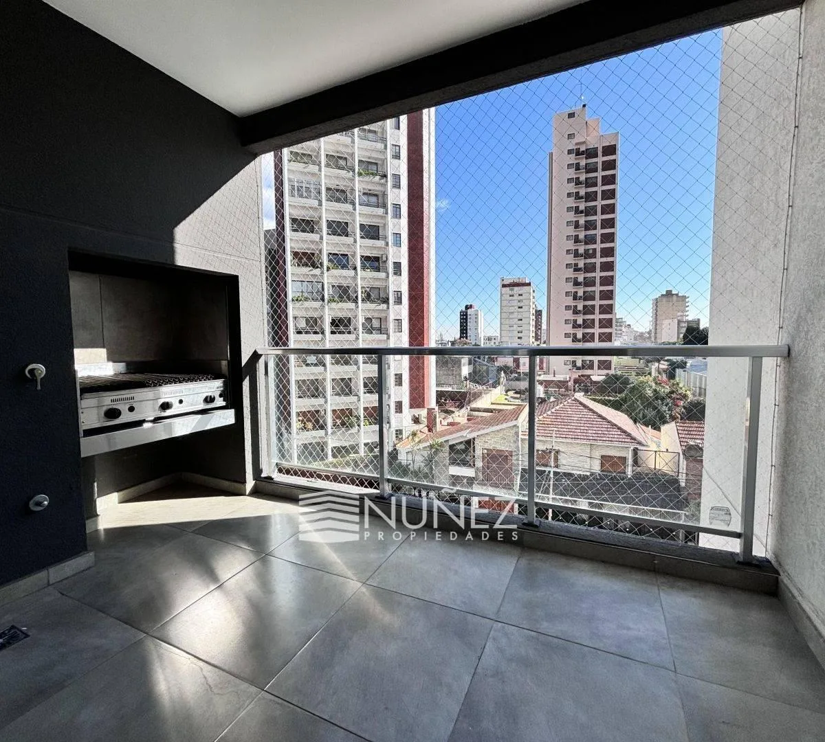 Três ambientes com garagem e depósito em Bernal Centro, Quilmes