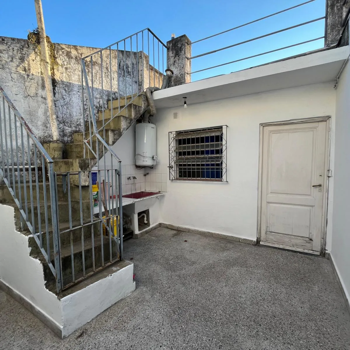 Apartamento de 2 dormitórios em Ituzaingó Norte