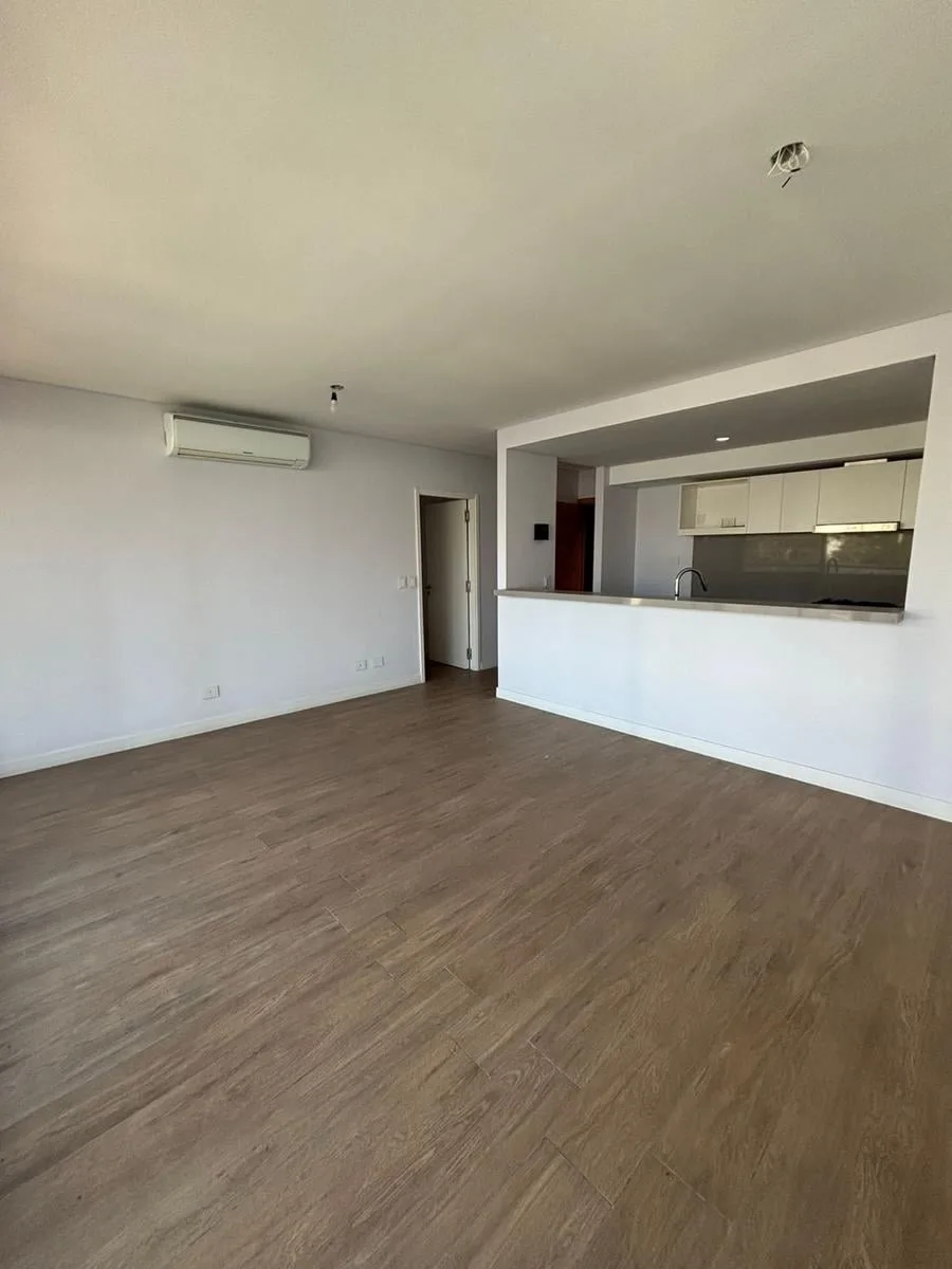 Apartment in Las Lomitas Street Residences
