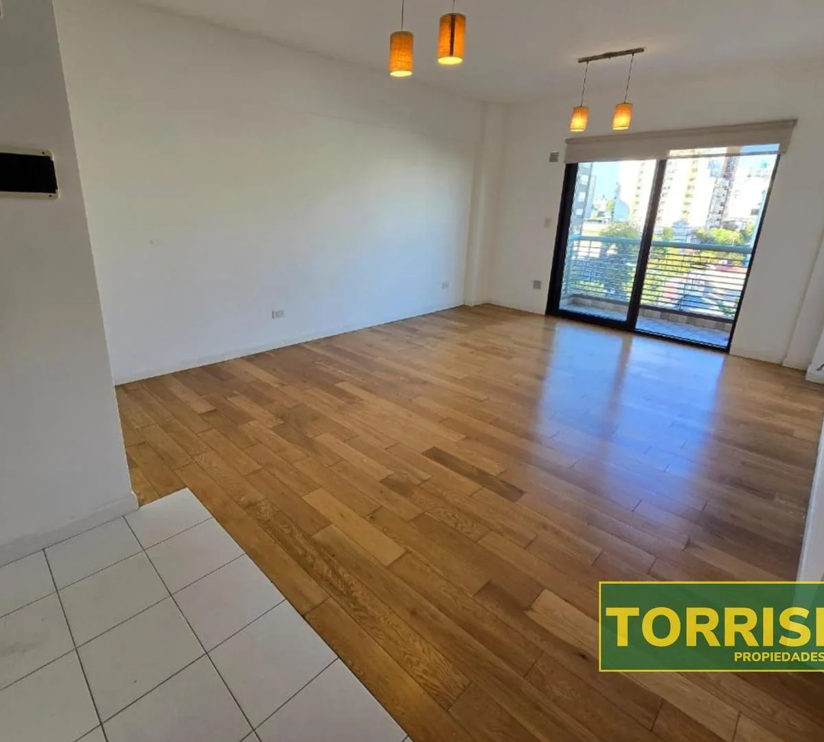 Two-room apartment with front balcony in Boedo