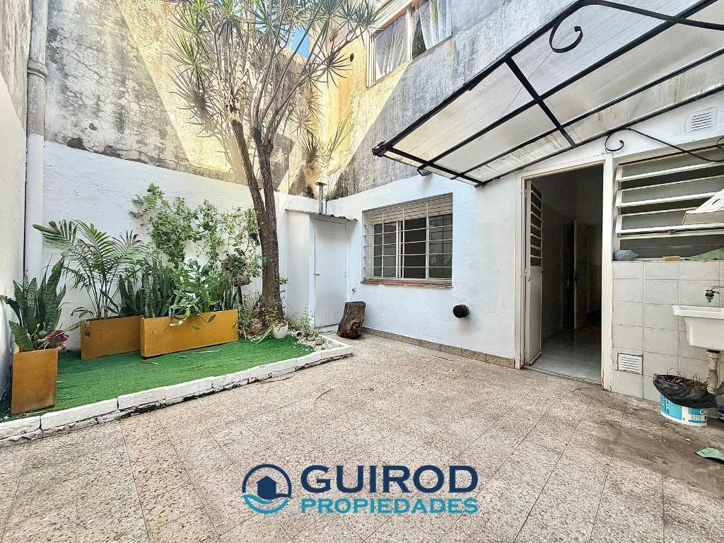 PH с 2 комнатами и внутренним двориком в аренду в Buenos Aires