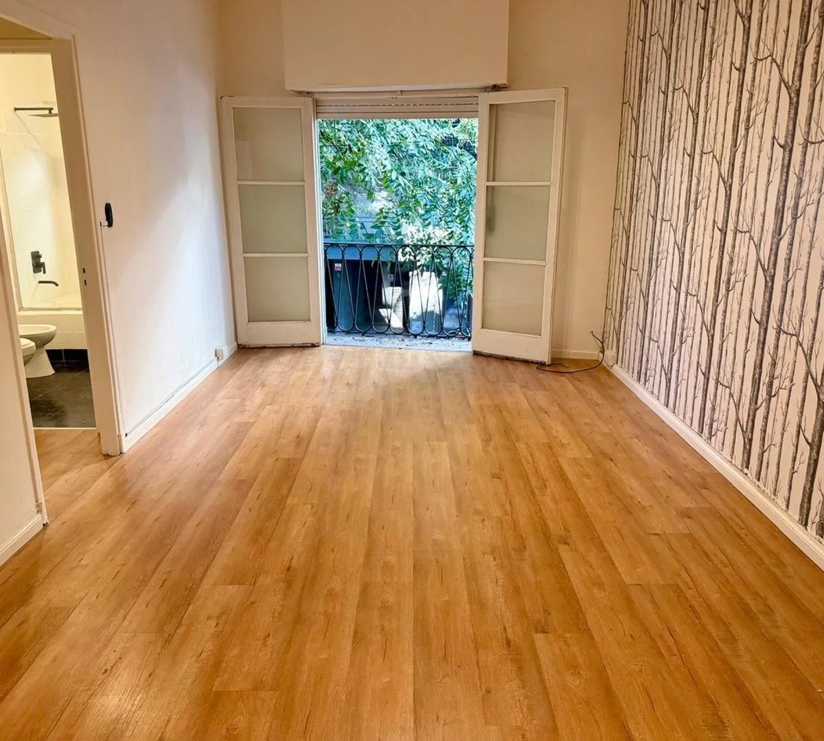 Apartamento de 3 ambientes de frente com 2 dormitórios em Palermo