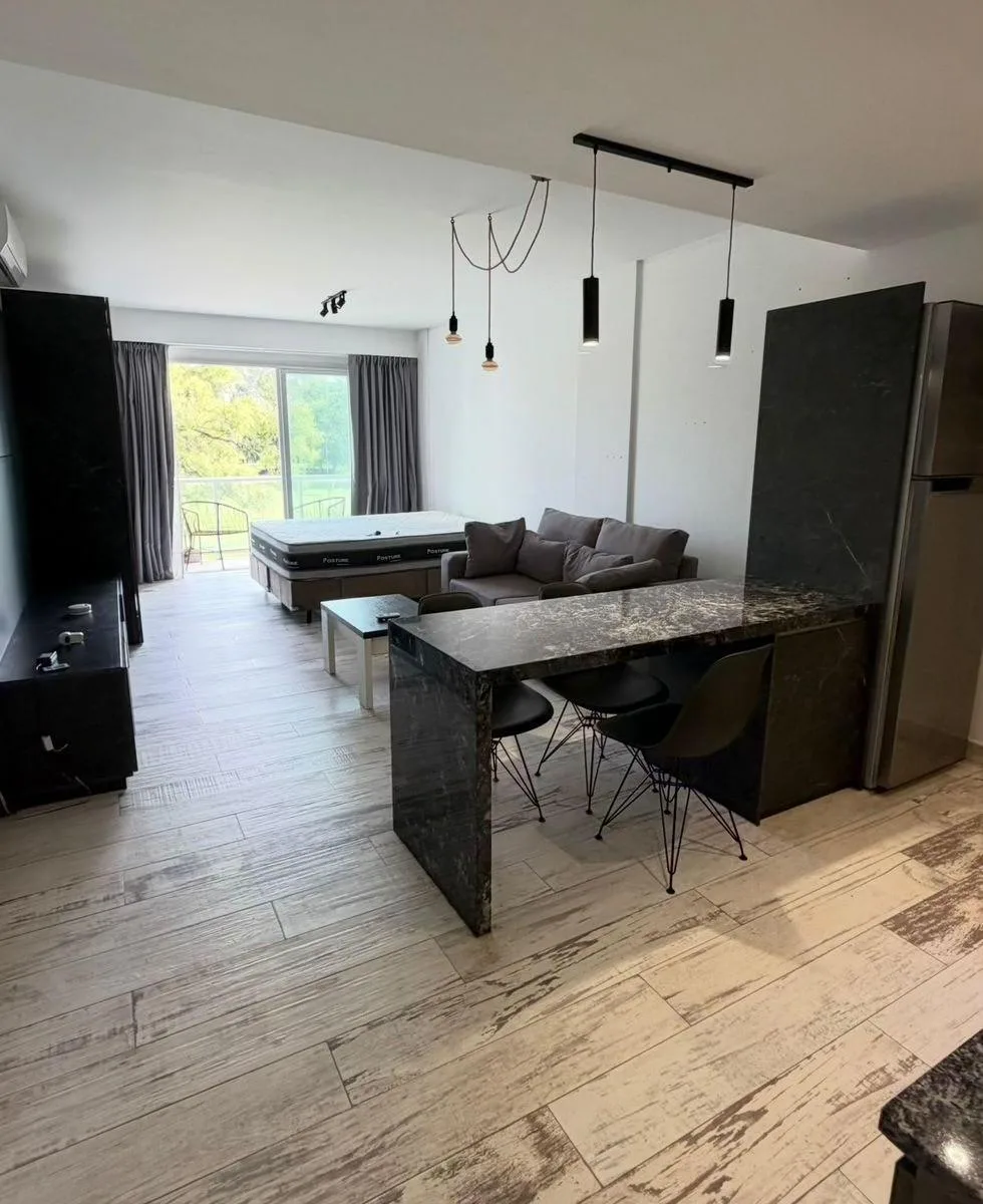 Furnished studio apartment on Parque San Martín in Buenos Aires