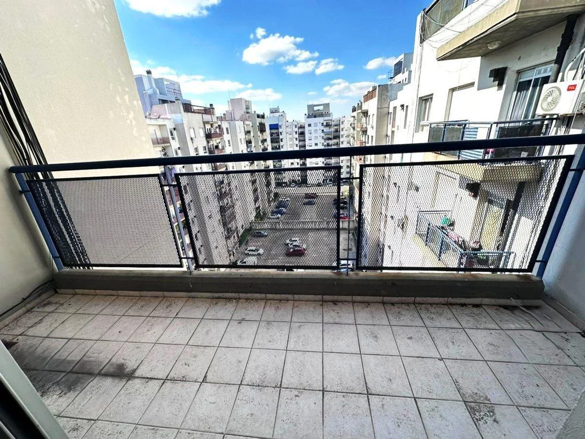 Departamento de 2 ambientes con balcón en Villa Soldati