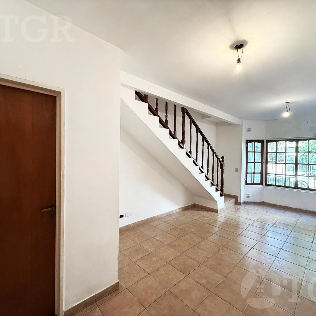 Two-bedroom duplex house in Villa Santa Rita with patio and parking