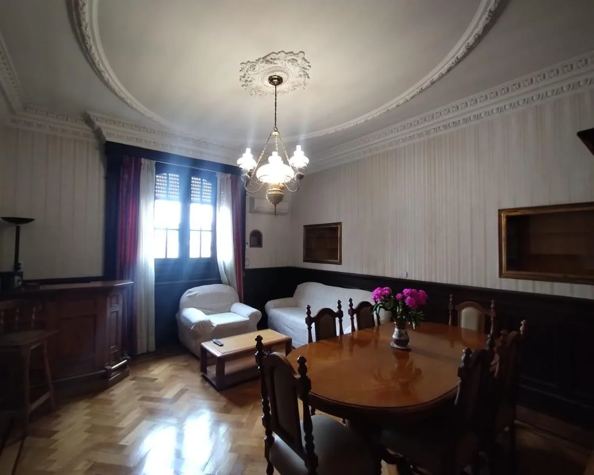 Furnished four-bedroom apartment in Balvanera