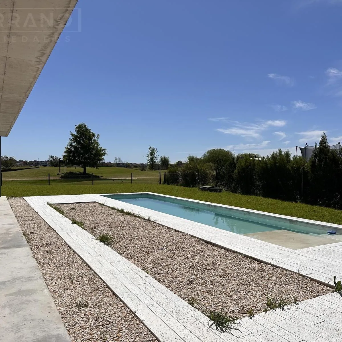 Four-bedroom new-build house with pool in El Cantón Golf, Escobar