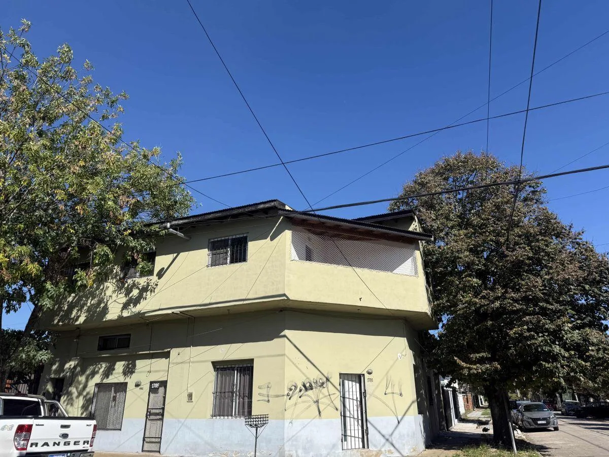 Departamento en Alquiler en Berazategui 2 Amb 141 Esq 17