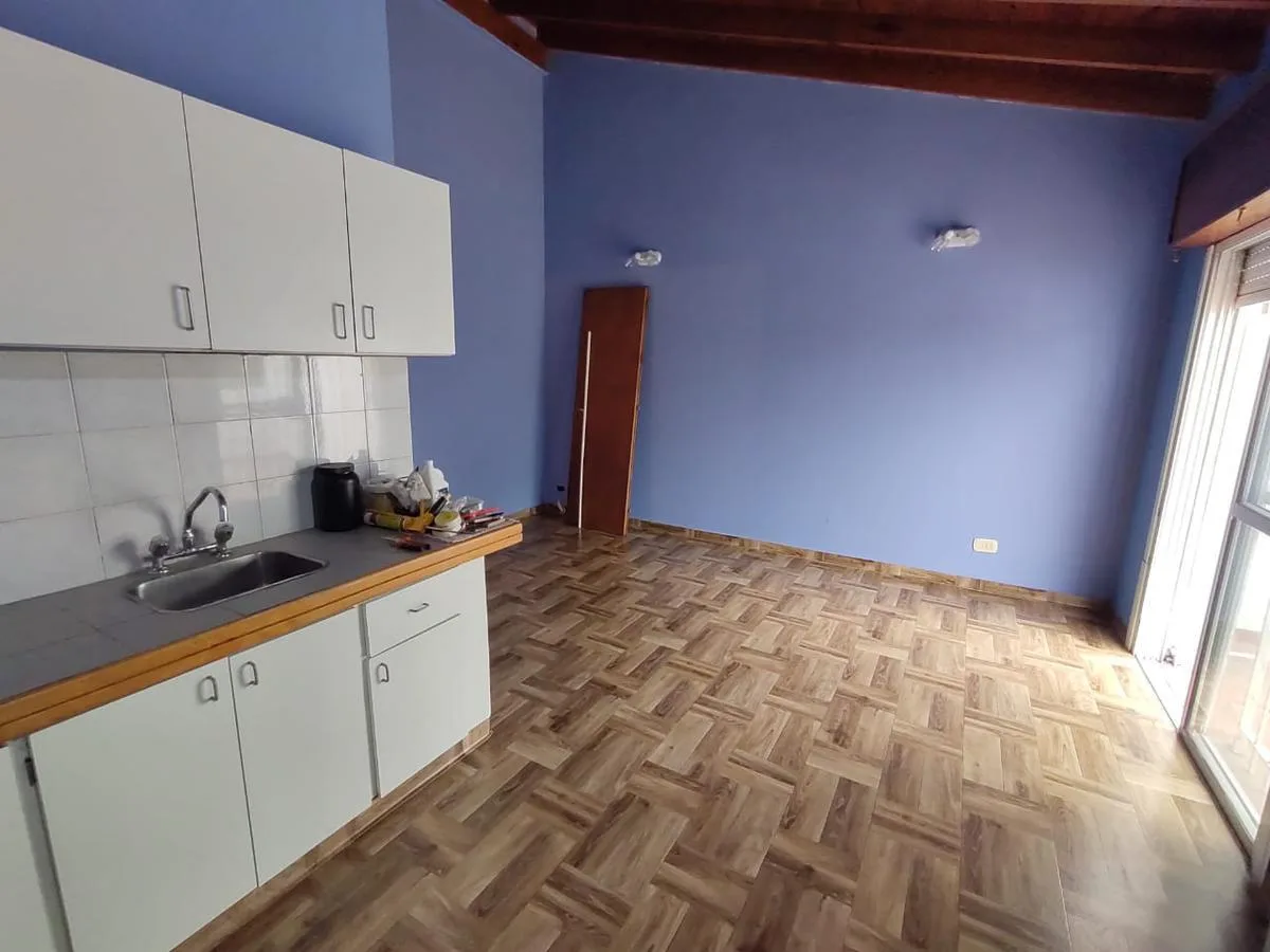 Apartamento de dois ambientes com 1 dormitório em Llavallol