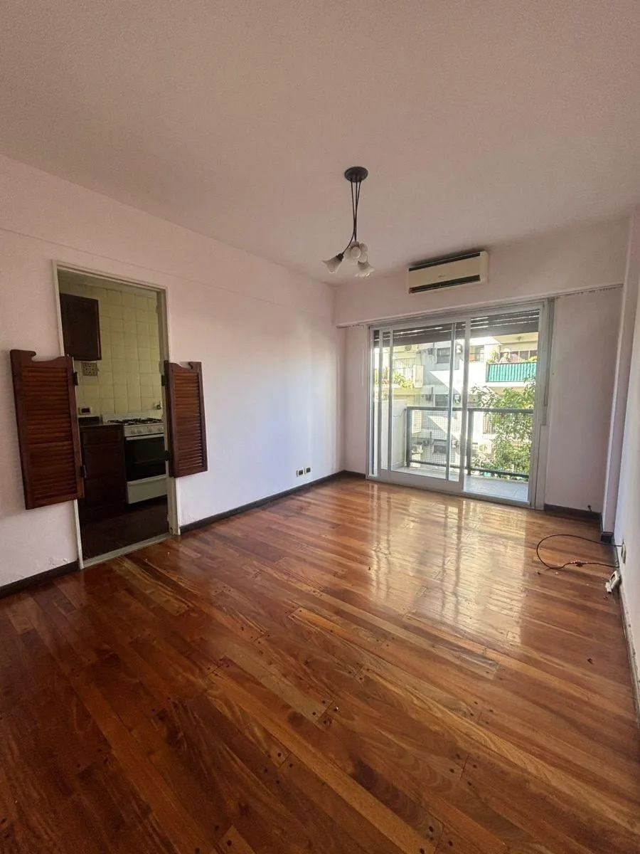 Квартира с 1 спальней и балконом в Boedo