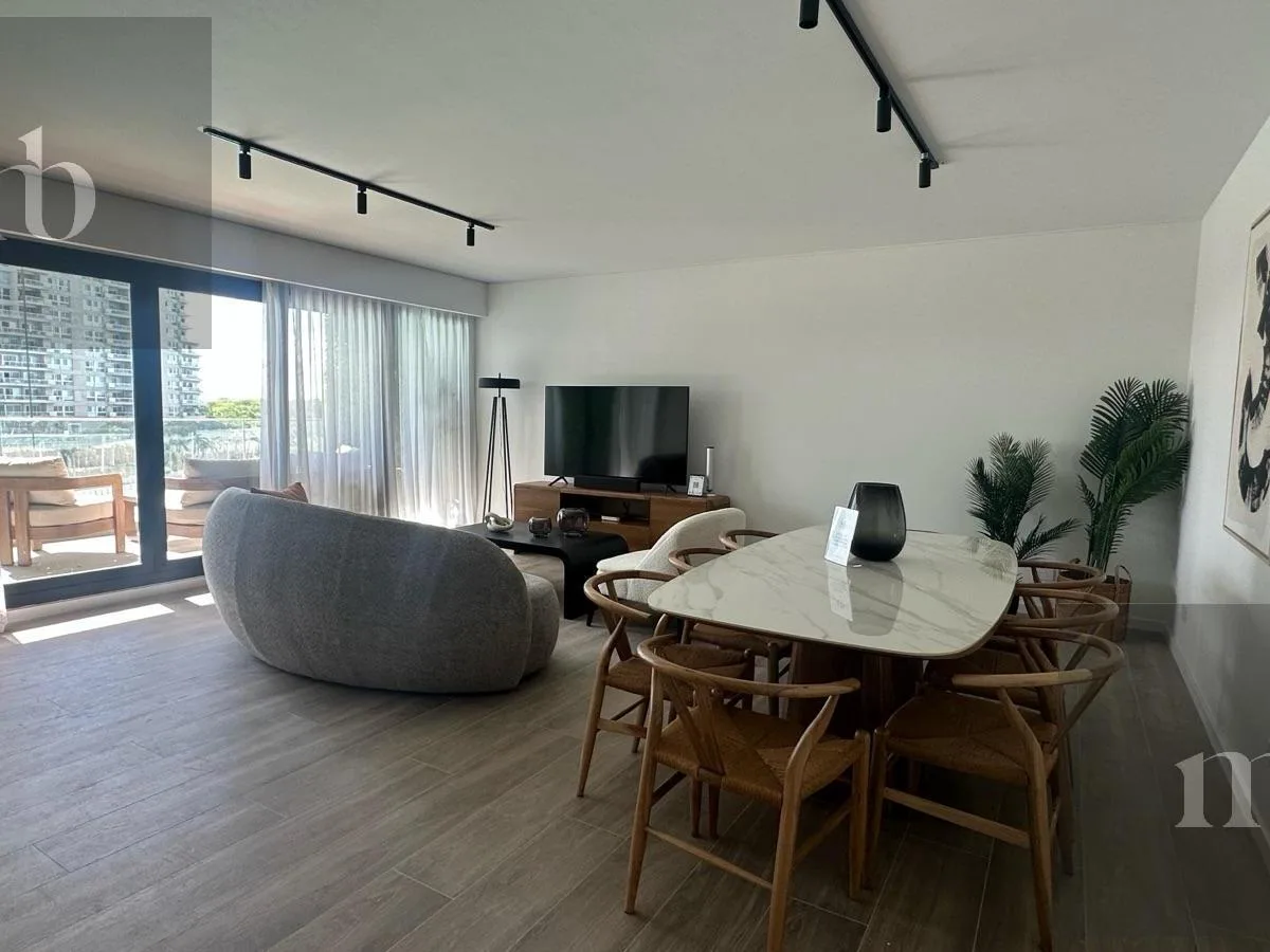 Четырёхкомнатная квартира в Tigre в Arboris Remeros