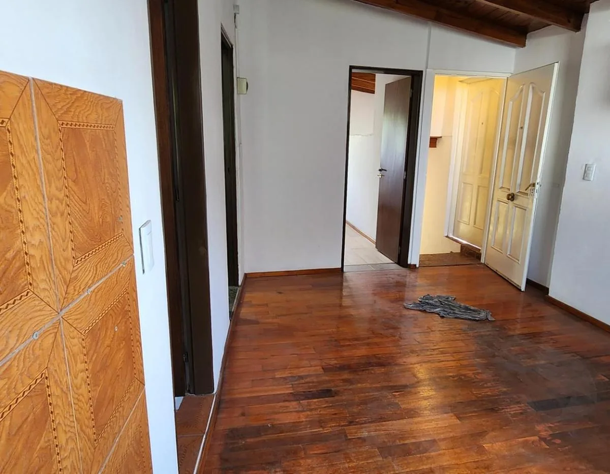 PH de três ambientes no 1º andar com área de churrasco em Caseros
