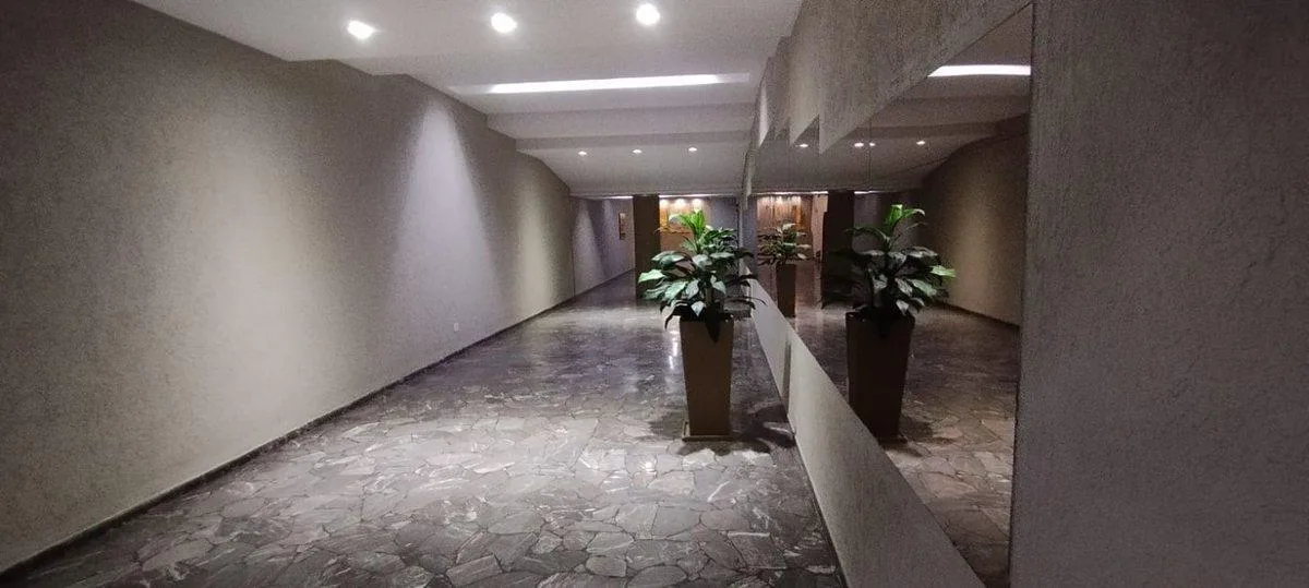 Apartamento de quatro ambientes com 3 dormitórios em Ramos Mejía