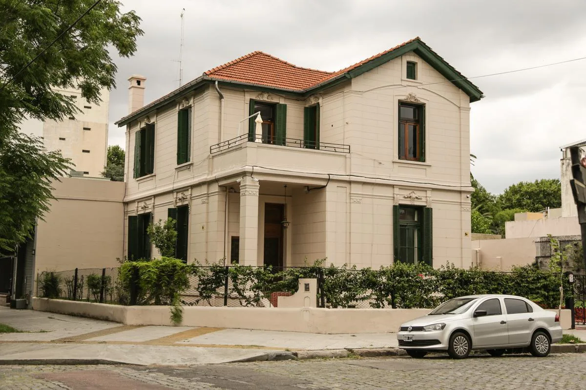Casa en esquina de 4 dormitorios en Villa Urquiza