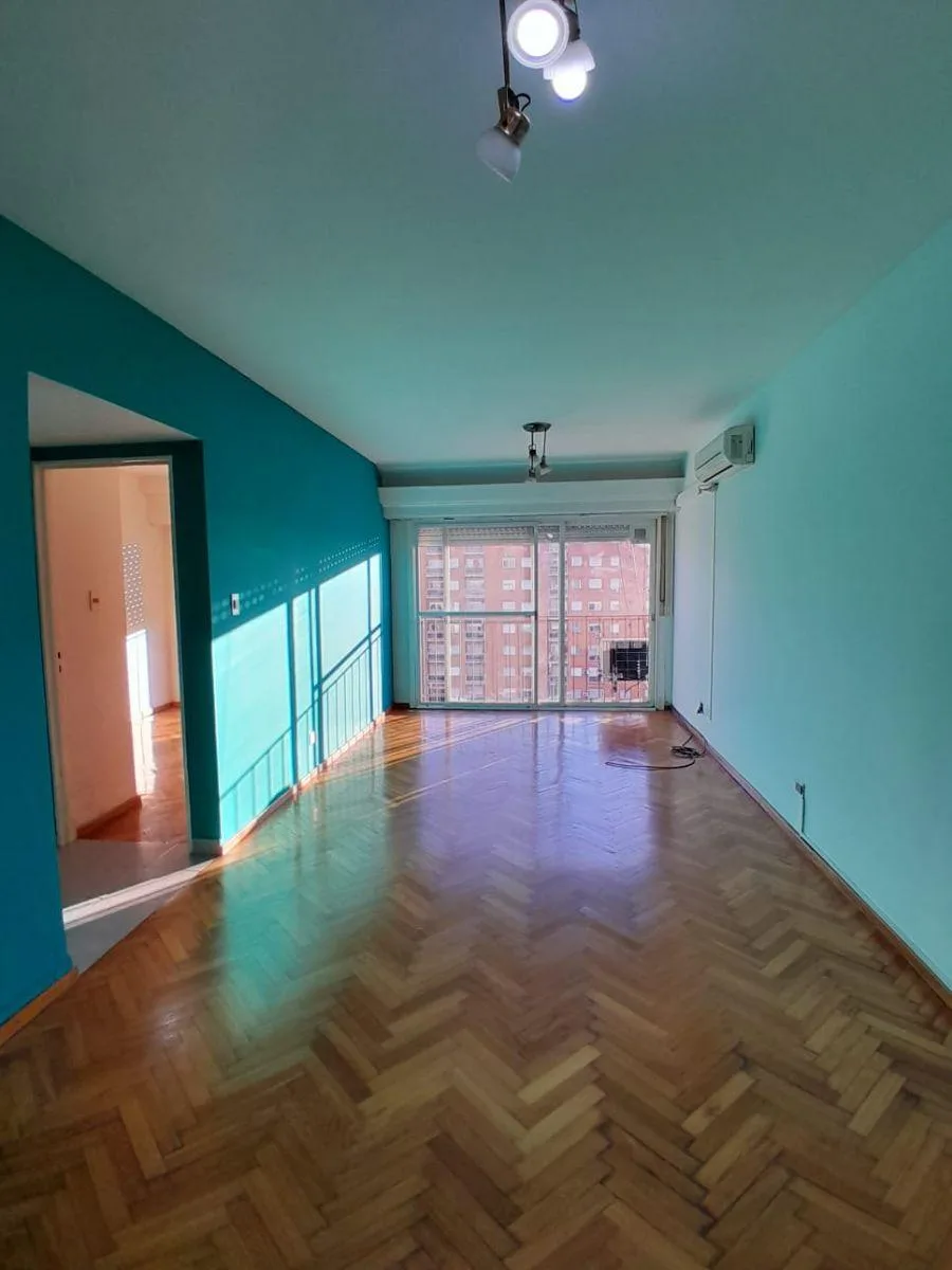 One-bedroom apartment on Av. Rivadavía in Ramos Mejía