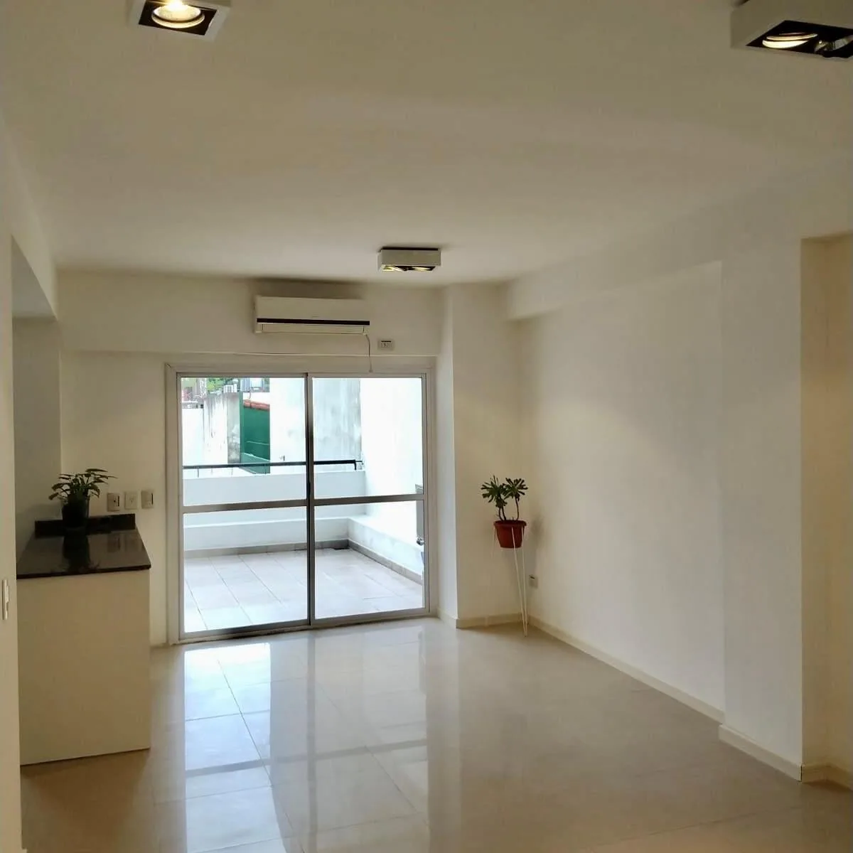 Departamento de 2 ambientes en alquiler en Flores