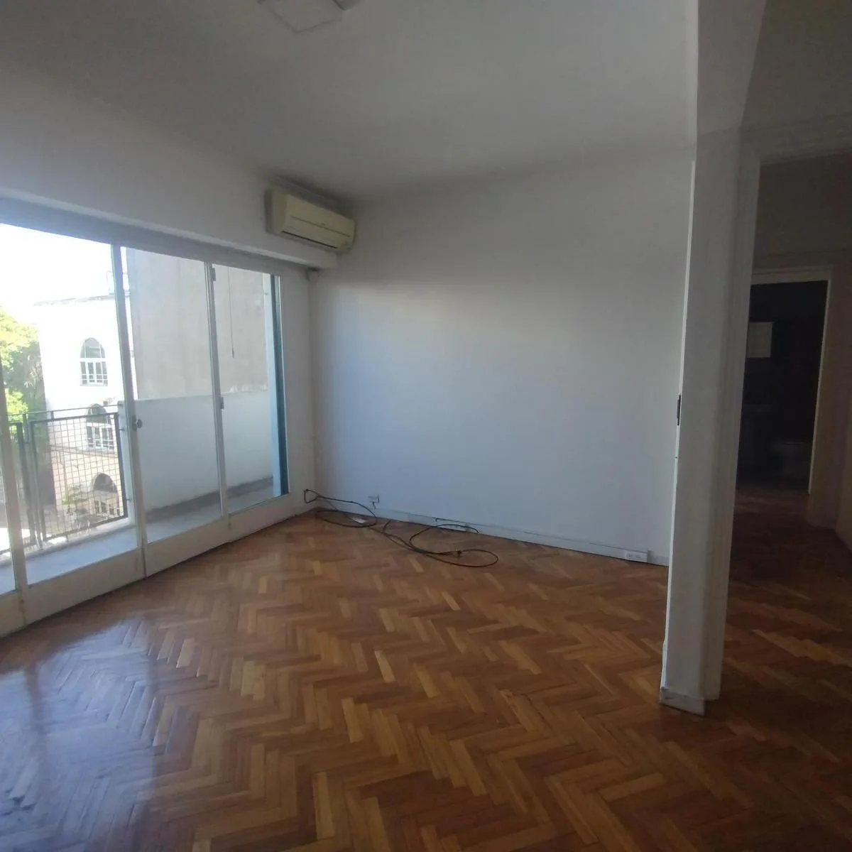 Apartamento de 4 ambientes com vaga em Recoleta