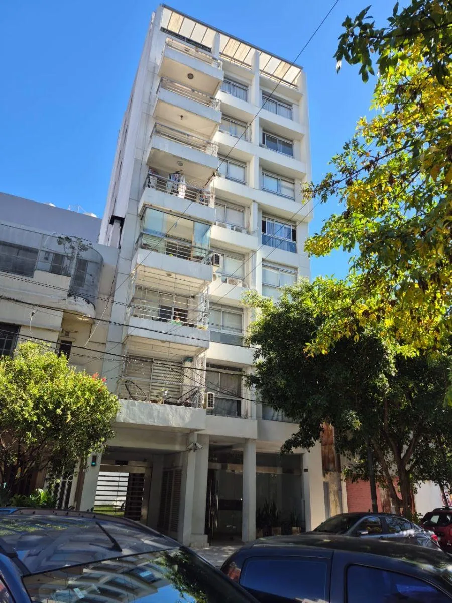 Apartamento de dois ambientes com 1 quarto e varanda em Caballito