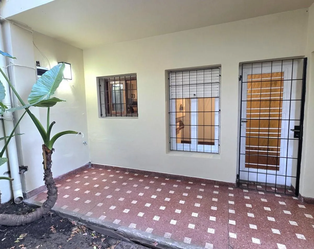 Four-bedroom PH in Lomas de Zamora
