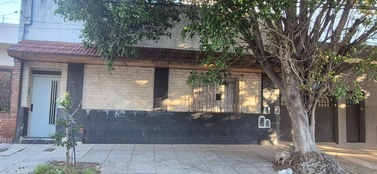 Departamento de 2 ambientes con posibilidad de 3 en Ciudadela