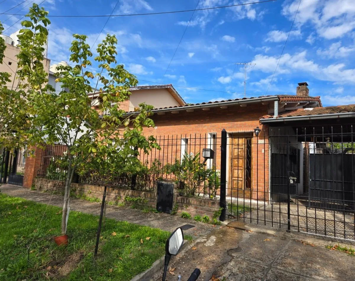 PH de 3 ambientes con 2 dormitorios en Lomas de San Isidro