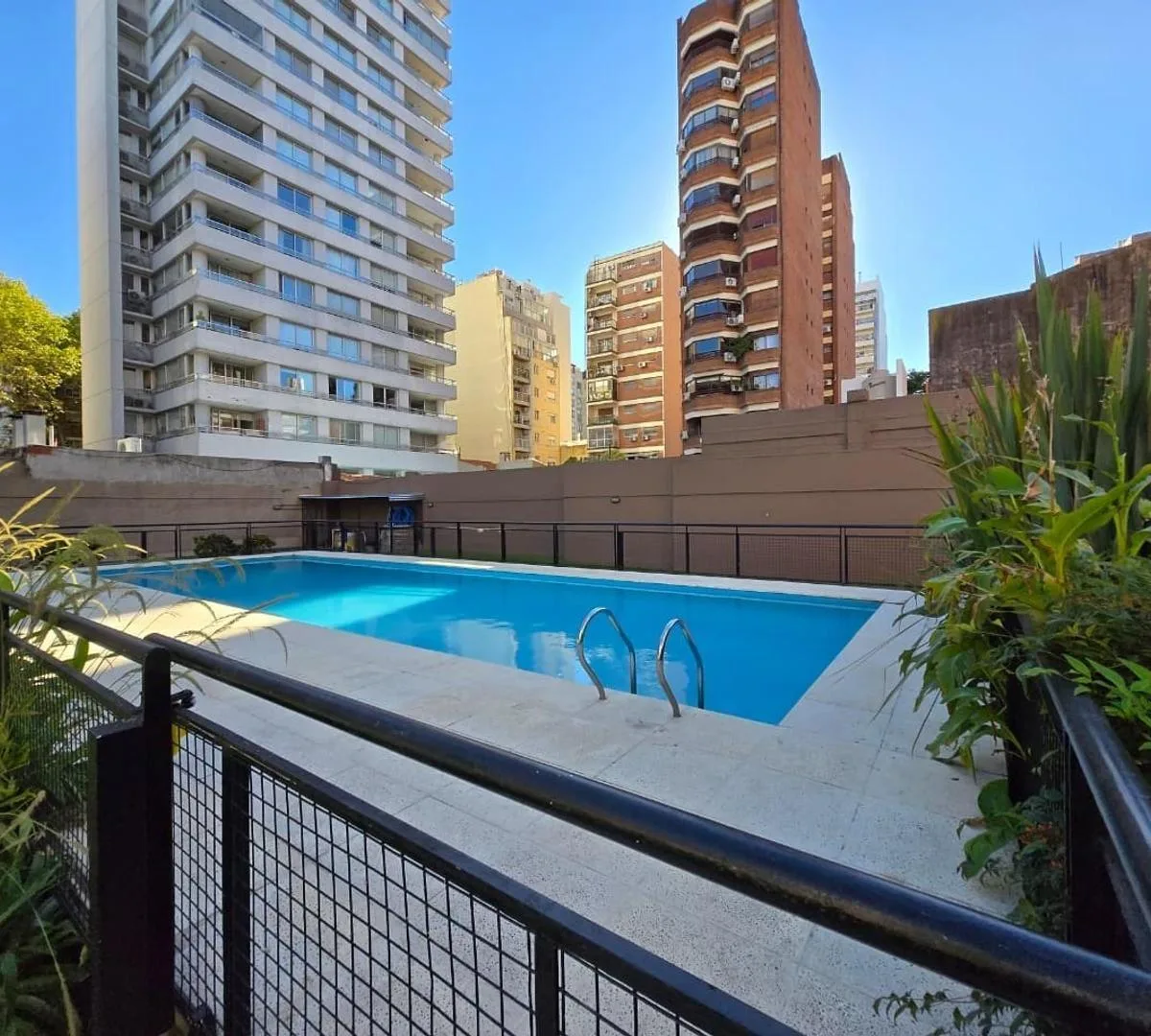 Apartamento de três ambientes mobiliado em Villa Urquiza