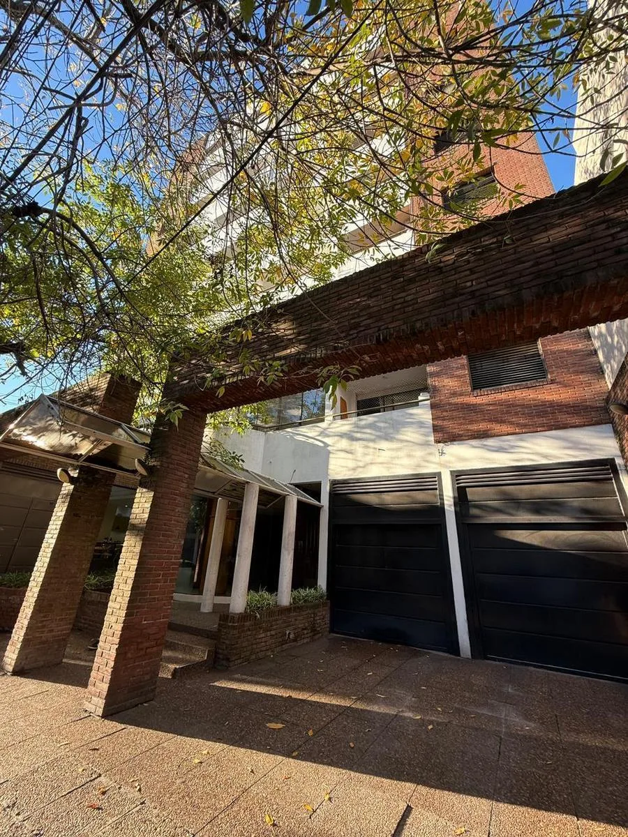 Departamento de 2 ambientes con cochera en La Plata