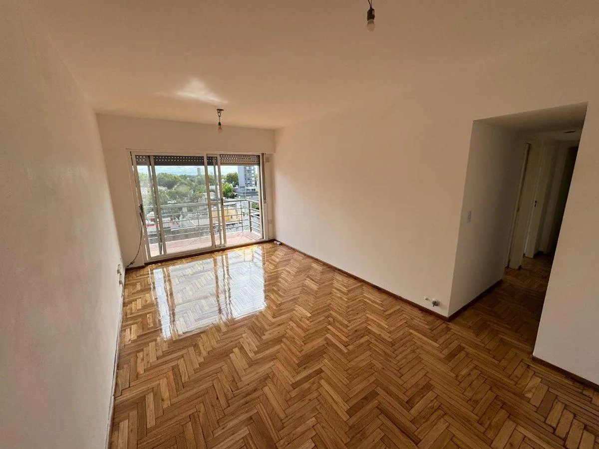 Apartamento de 3 ambientes com varanda em Villa Pueyrredón