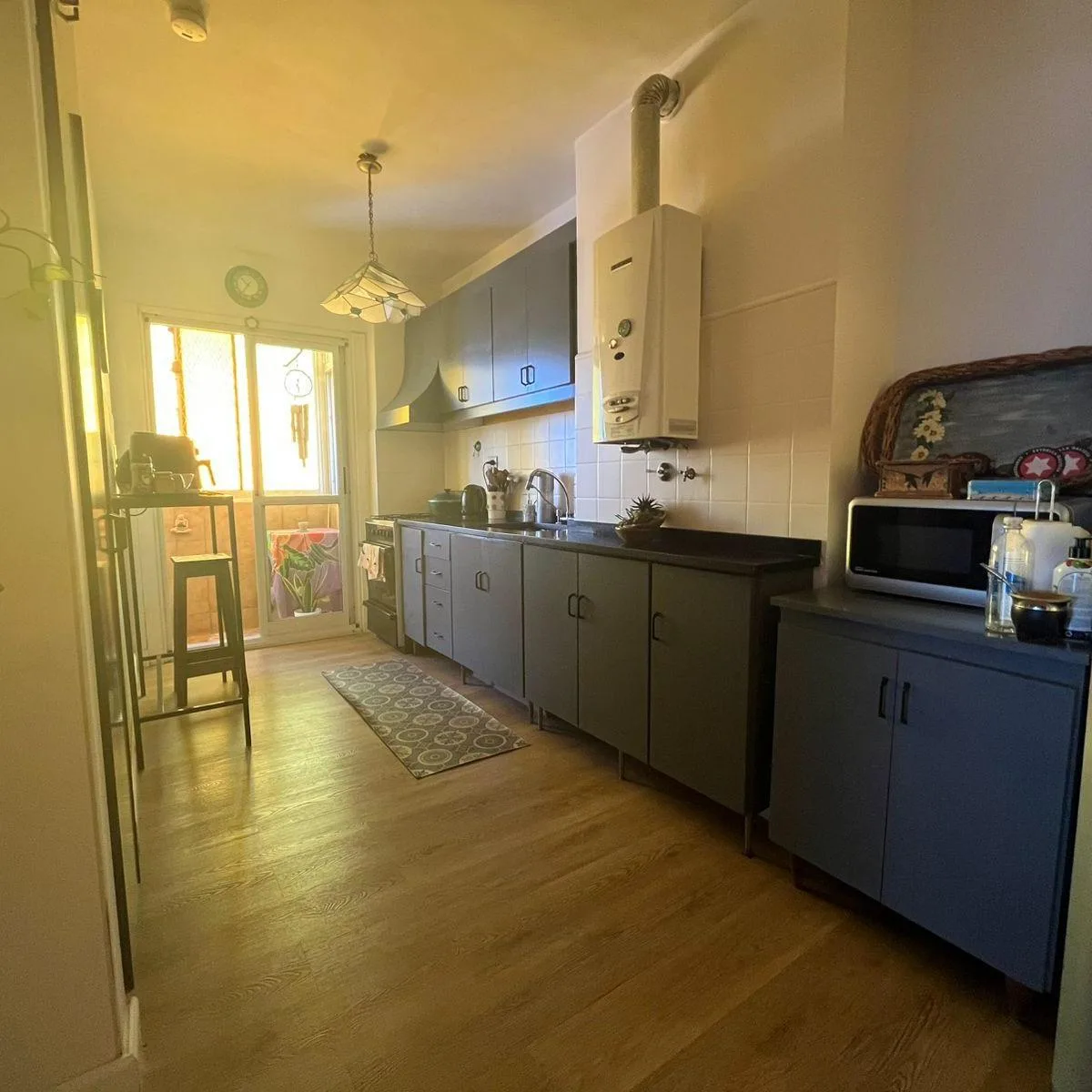 Departamento de 3 ambientes con doble balcón y lavadero en Wilde Centro