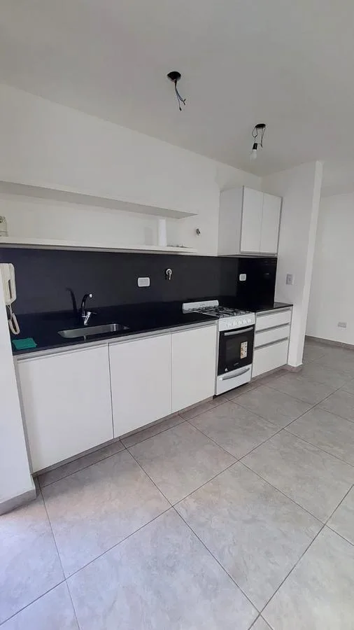 PH de 2 ambientes sin expensas en Parque Avellaneda