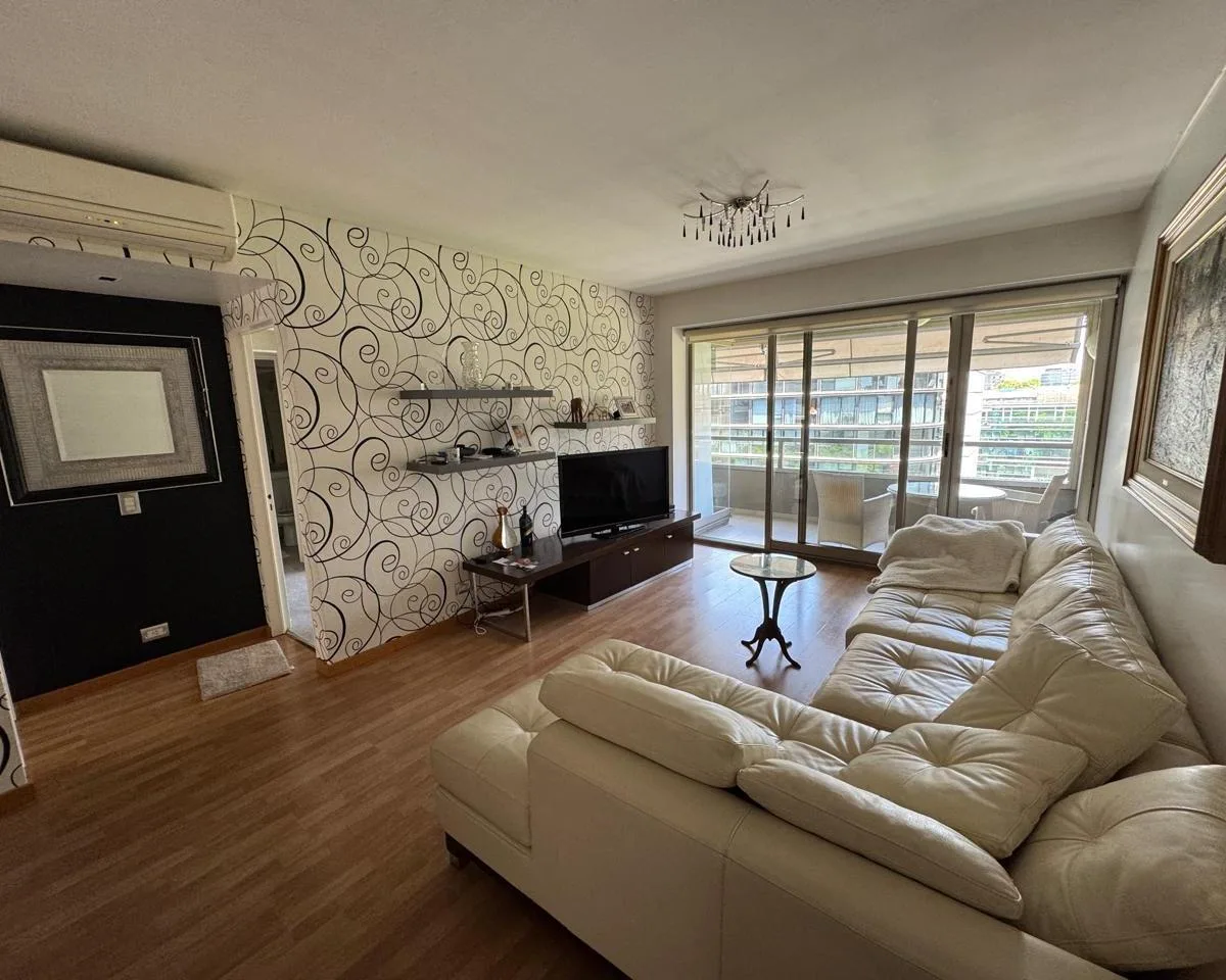 Apartamento de três ambientes com 2 suítes em Puerto Madero