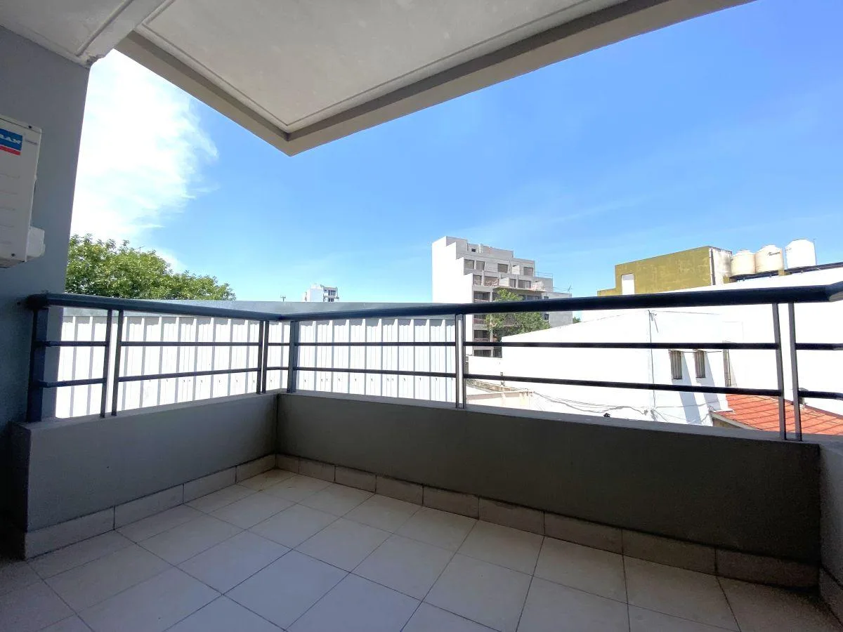 Kitnet divisível de 46 m² com varanda e área externa em Villa Devoto