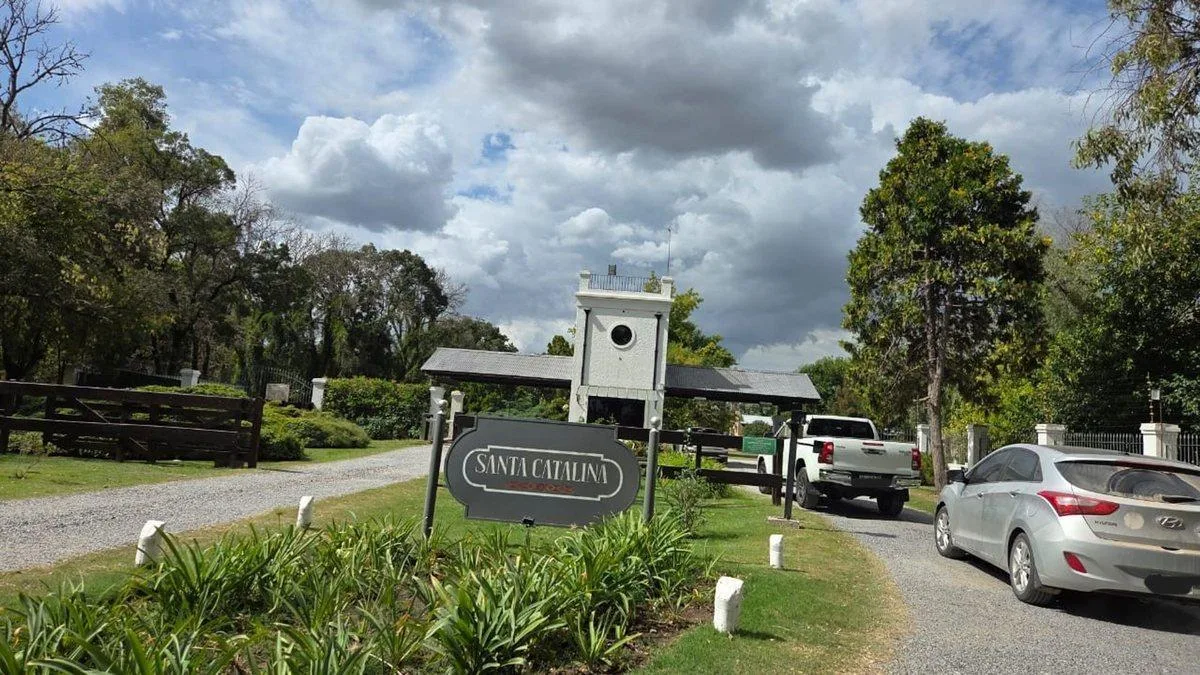 Casa em Santa Catalina (club de campo) em Luján