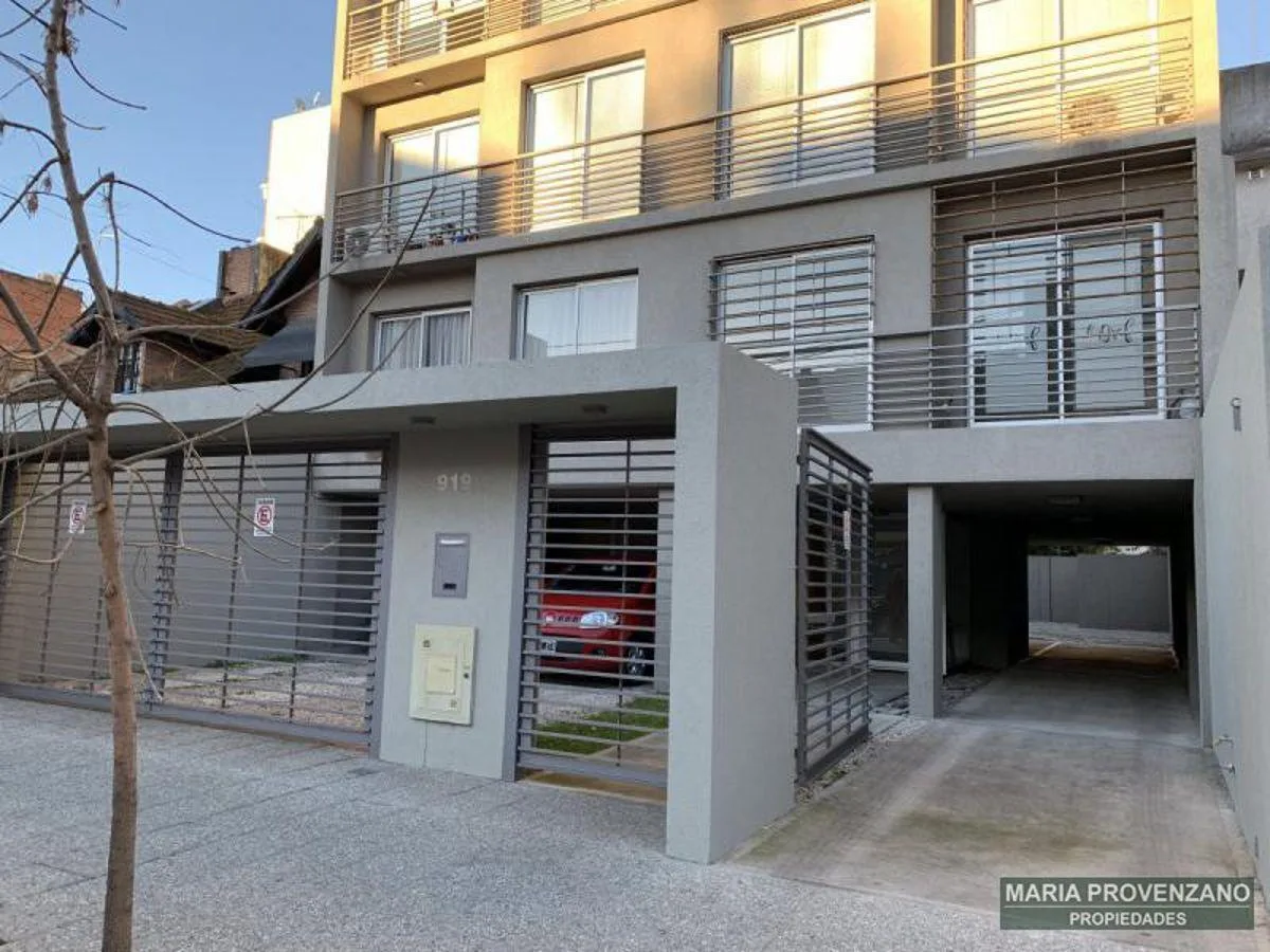 Kitnet de 31 m² com vaga em Morón