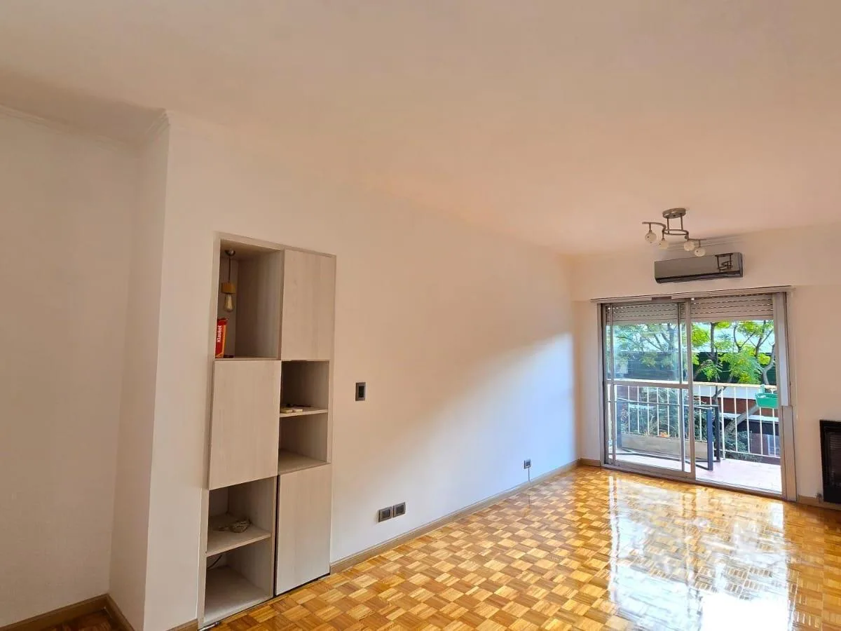 Departamento 2 Ambientes. Balcon. Frente. Villa Pueyrredon