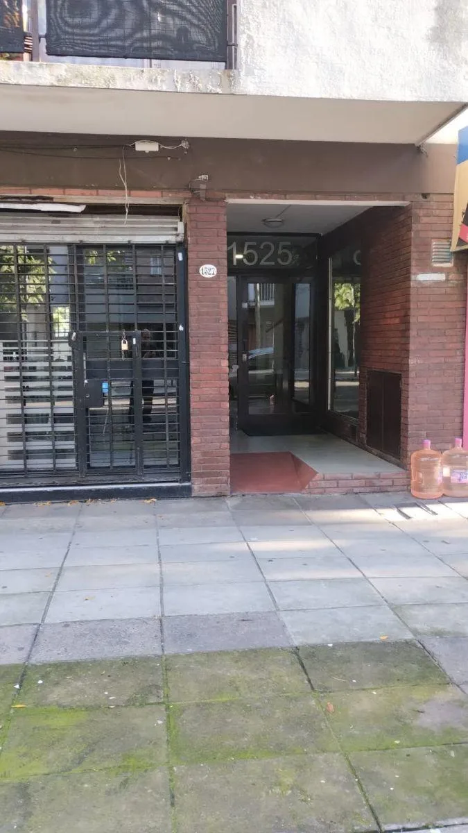 Departamento de 2 ambientes al frente en Vicente López