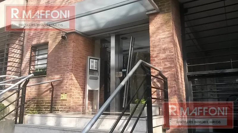 Apartamento com estúdio em Adrogué