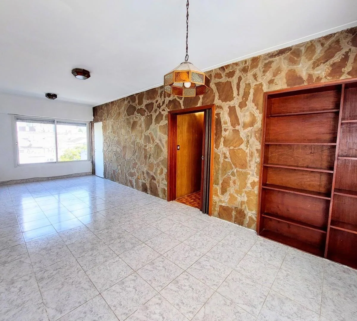 Four-room apartment in Ramos Mejía