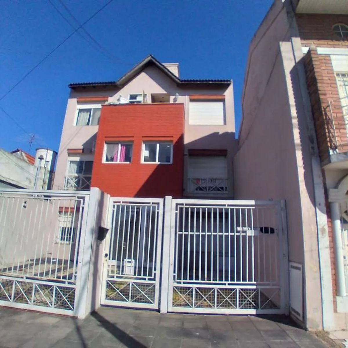 Apartamento duplex de 2 ambientes em Lanús