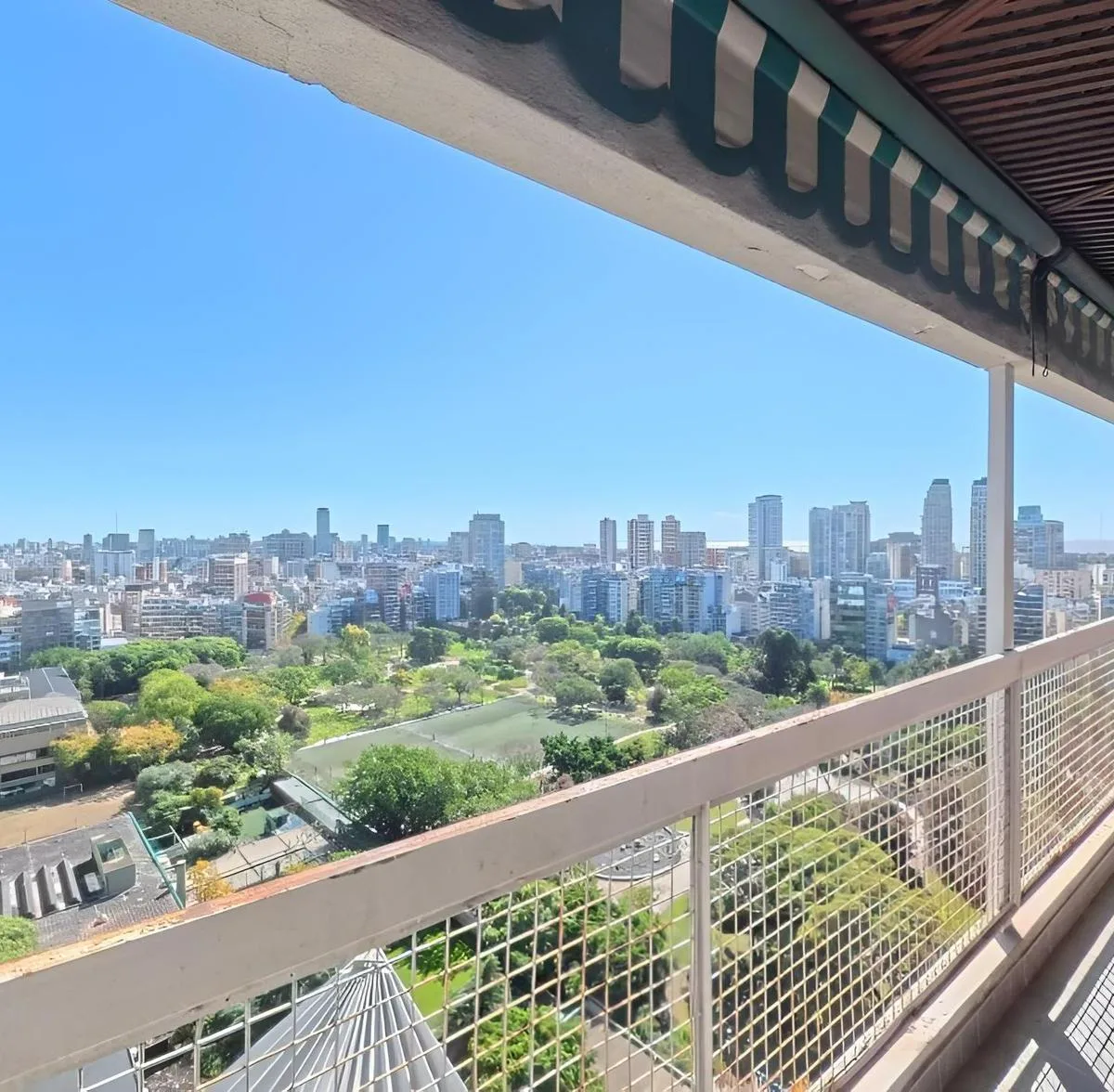 Apartamento de quatro dormitórios em Palermo