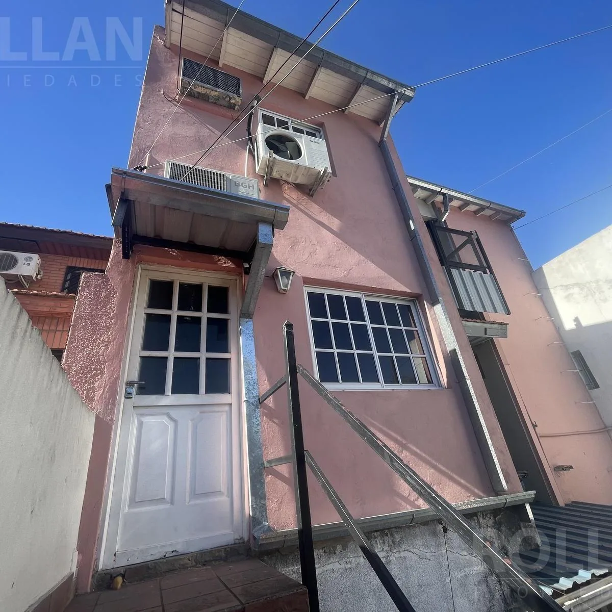 PH de três ambientes com 2 dormitórios em Martínez