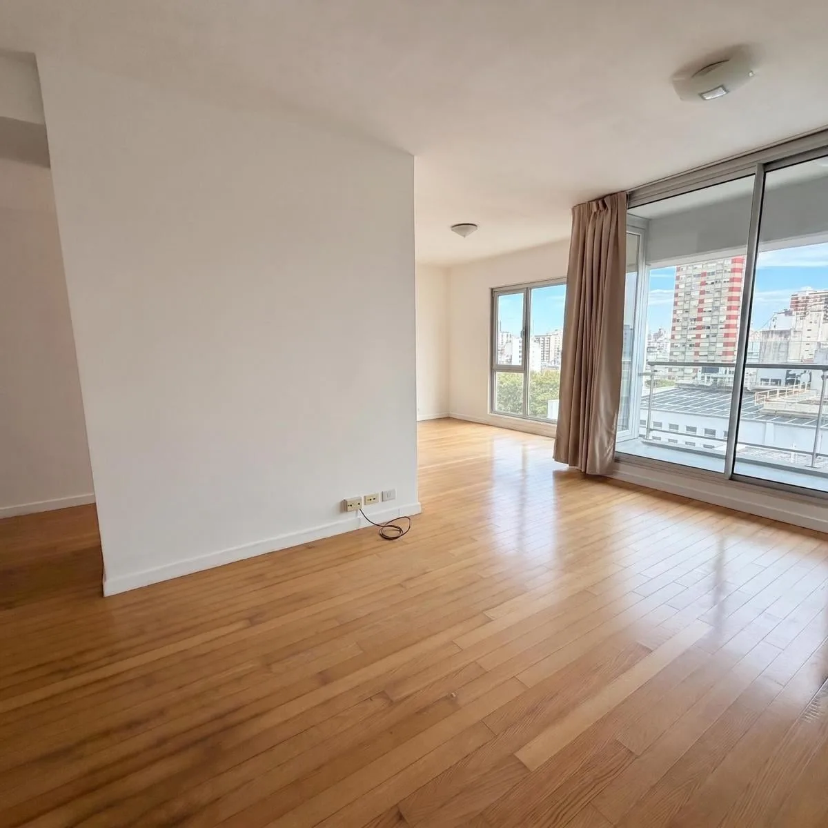 Two-room apartment with balcony in San Telmo