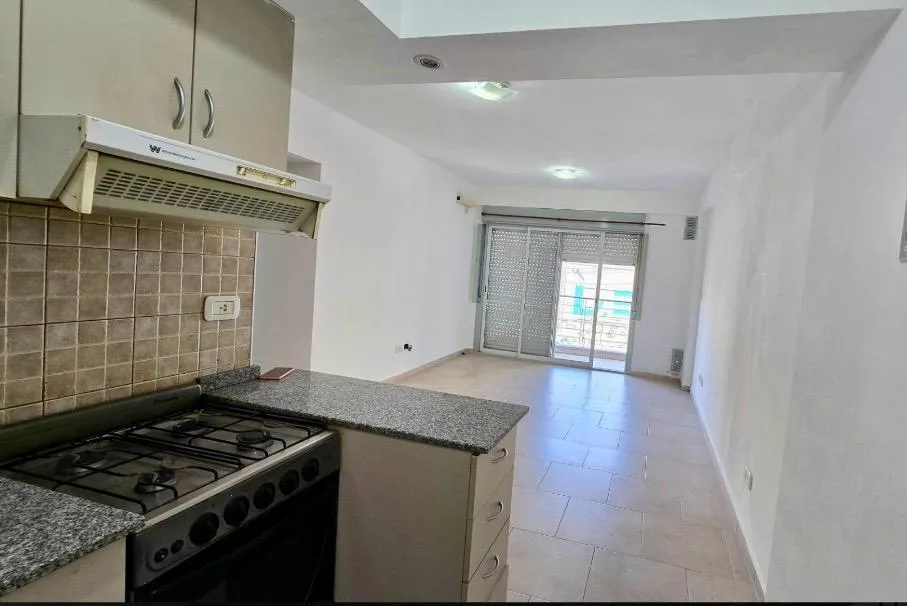Departamento de 2 ambientes en Morón