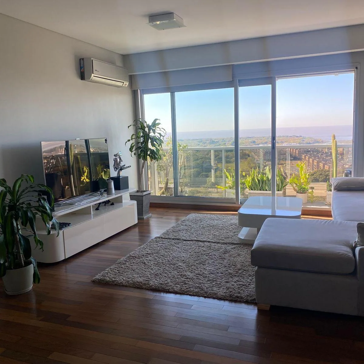 Apartamento de dois ambientes com vaga em Puerto Madero