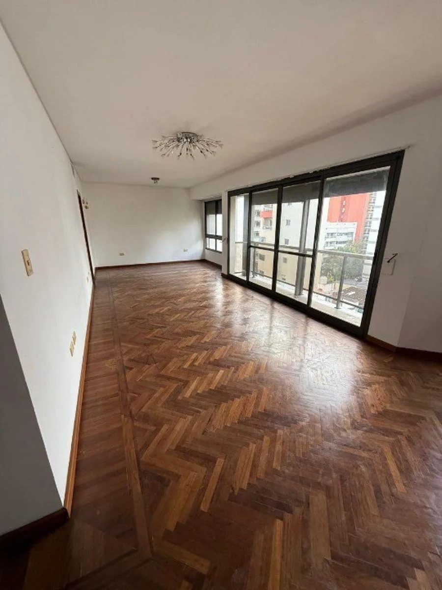 Three-bedroom apartment in La Plata
