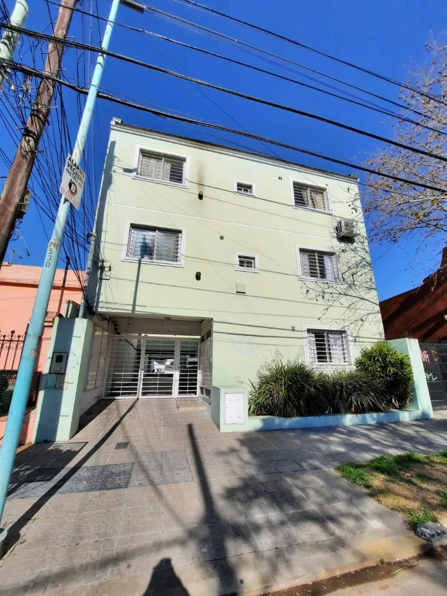 Monoambiente en planta baja en Temperley