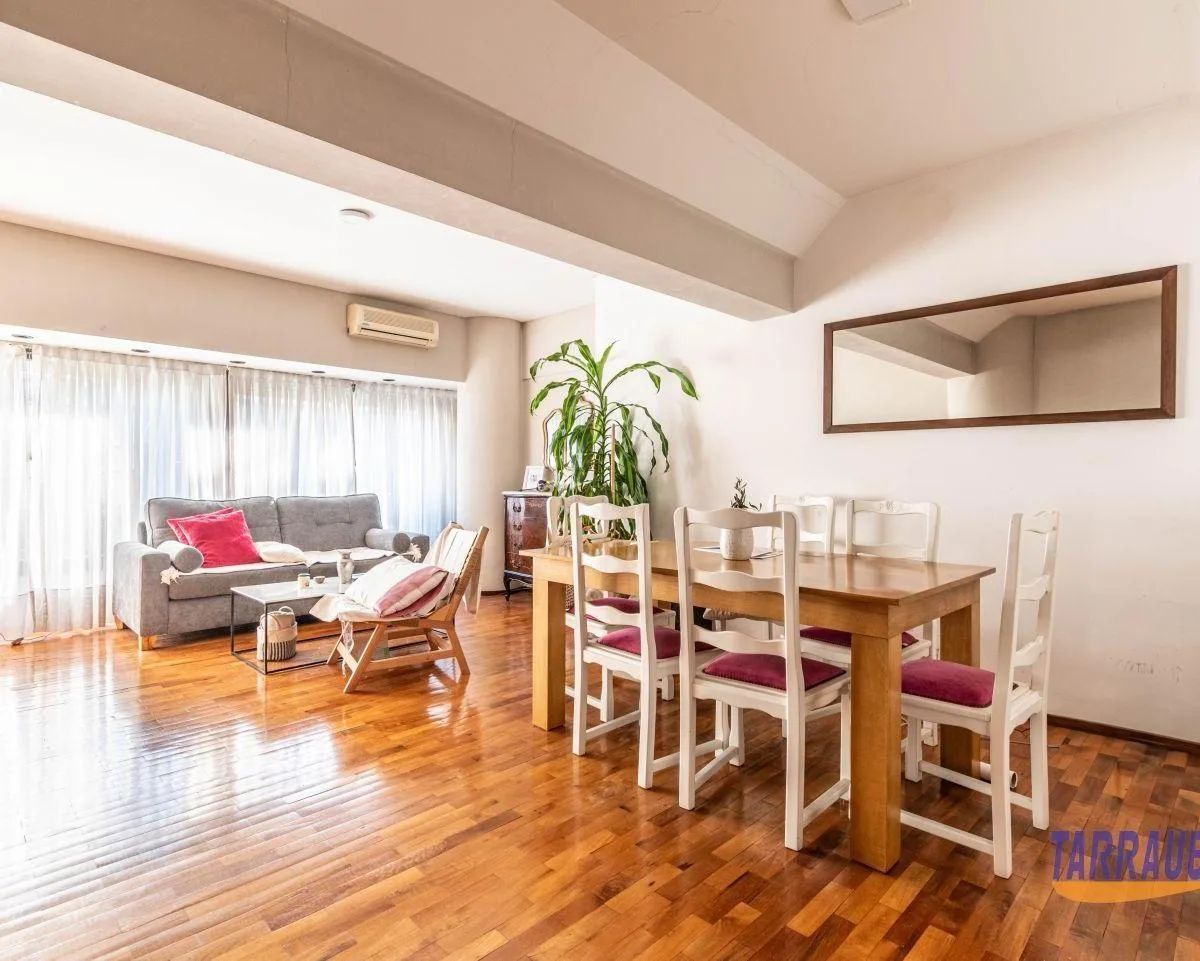 Two-bedroom apartment in Ramos Mejía