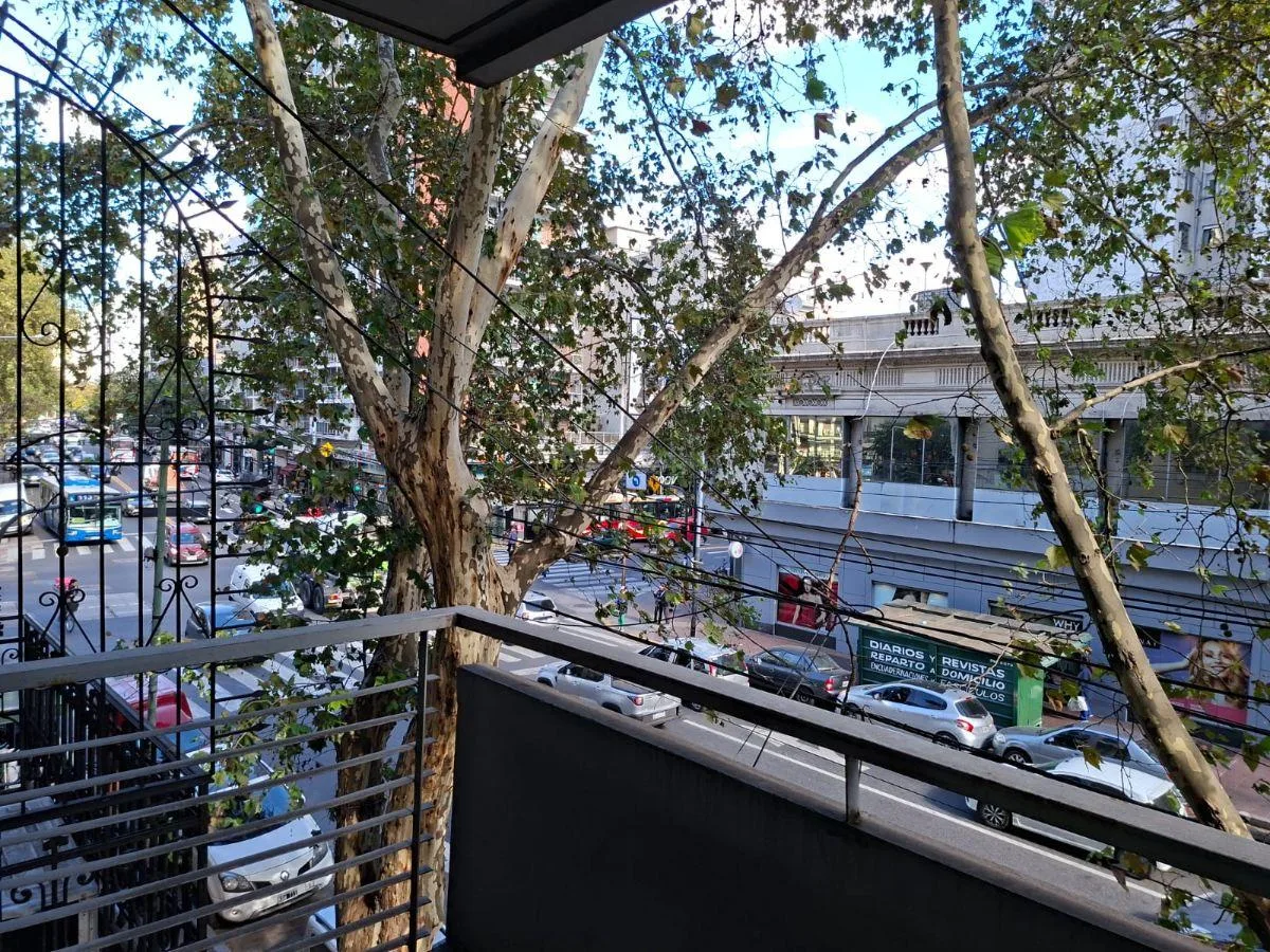 Studio apartment with front-facing balcony in Buenos Aires